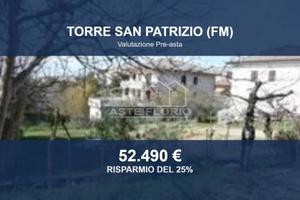 Immobile in asta di 1395 m² a Torre San Patrizio