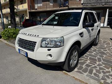 Land Rover Freelander 2.2 TD4 S.W. SE