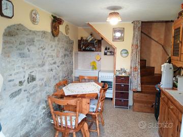casa semi-indipendente 
