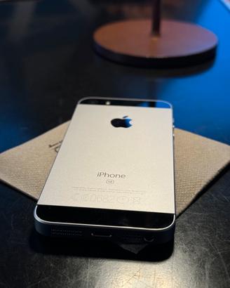 iPhone SE