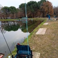 canna da pesca e spoon