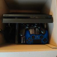 PS4 +2 joypad+12 giochi+cavo HDMI 
