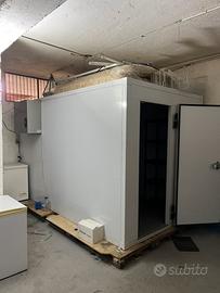 Cella frigo 3,5 m per 2 m 80 circa