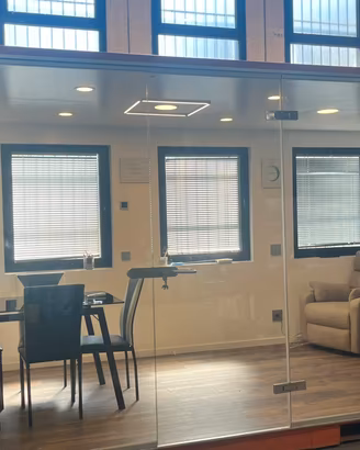 Container adibito ufficio/sala riunioni