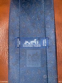 Cravatta Hermes come nuova