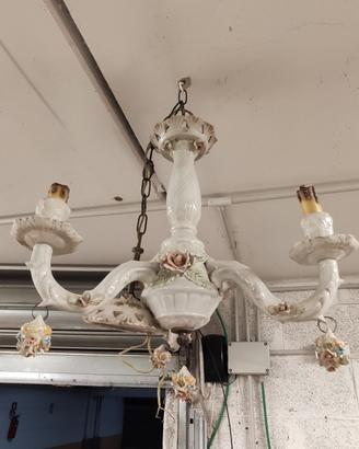 Lampadario ceramica con roselline