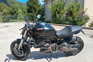 Ducati Monster 821 - 2015