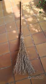 Scopa di saggina - giardino cortile - BOLOGNA