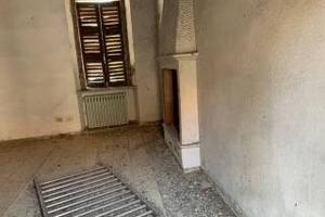 Centro storico intero palazzo cielo terra mq 1.400