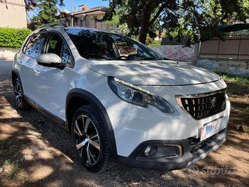 Peugeot 2008 BlueHDi 100 Allure