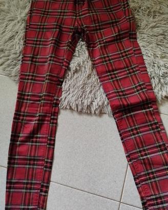 pantalone tartan rosso stradivarius