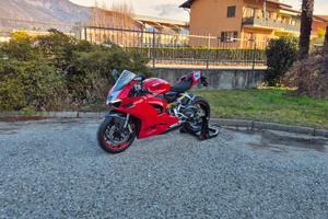 ducati panigale v2