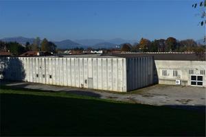 Capannone a Dormelletto