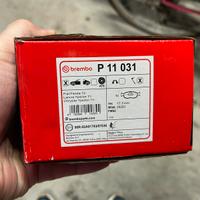 Pastiglie freno anteriori Brembo P11031