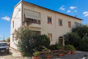 Rosignano Solvay, Luminoso Quadrilocale a Due Pass