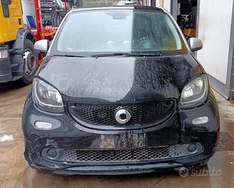 RICAMBI USATI AUTO SMART Forfour 2Â° Serie M 281.9