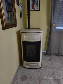 stufa a pellet Cola