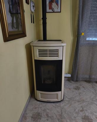 stufa a pellet Cola