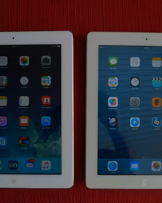 2 IPad: iPad 3 gen. A1430 e iPad 2 gen. A1395,