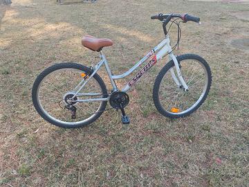 Mountain bike donna