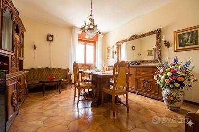 CASA SEMINDIPENDENTE A LUCERA