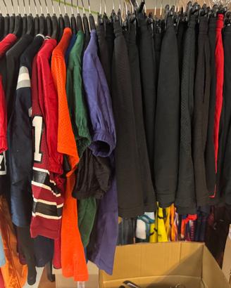 Stock abbigliamento usato college americani 7 euro