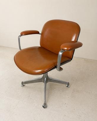 Poltrona girevole Ico Parisi MIM Roma anni 60