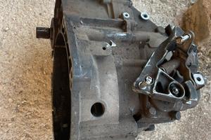 Golf V 5 Audi A 3 cambio rigenerato motore BKD