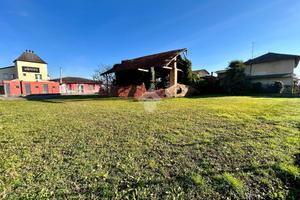 TER. RESIDENZIALE A FIUME VENETO