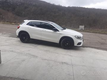 Mercedes GLA