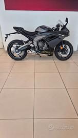 Triumph Daytona 660