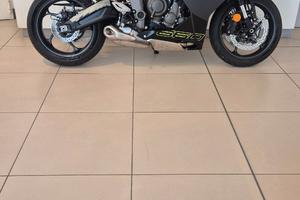 Triumph Daytona 660