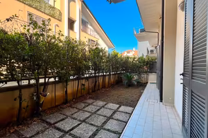 Appartamento con giardino e box auto - bellona