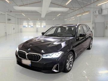 BMW 520 d 48V xDrive Touring Luxury