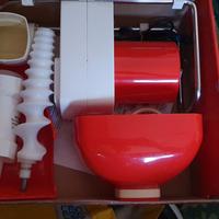 Macchinetta elettrica per fare salsa di pomodori