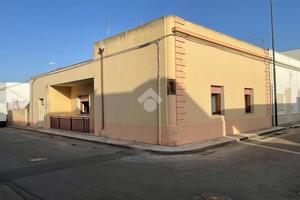 CASA INDIPENDENTE A RACALE