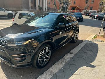 Range rover evoque r-dynamic