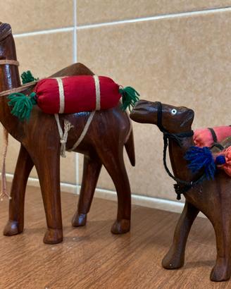 Presepe Statuine Dromedari intagliati in legno
