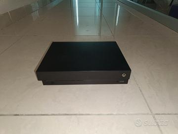 XBOX One X 1tb