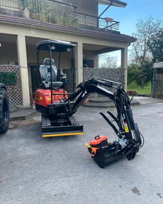 MINIESCAVATORE BULL 18X MOTORE KUBOTA D902