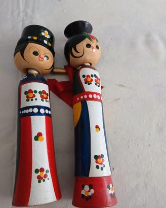 Coppia Bambole Kokeshi Giapponesi Vintage in Legno