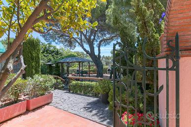 Castiglioncello 4 camere 3 bagni giardino