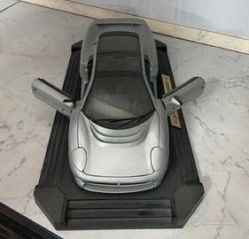 Modellino Jaguar XJ220 del 1992