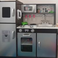 Cucina giocattolo 