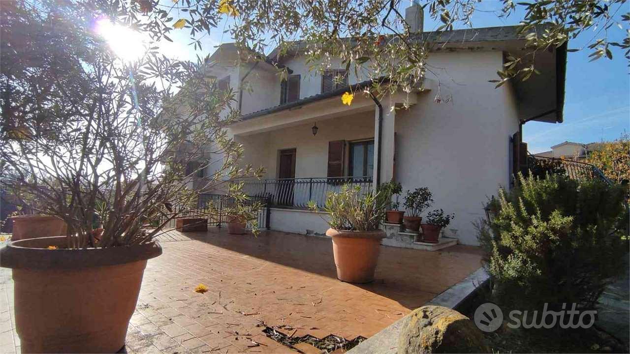 CASA SINGOLA di Mq. 560, GIARDINO E DOPPIO APPARTA - Altro