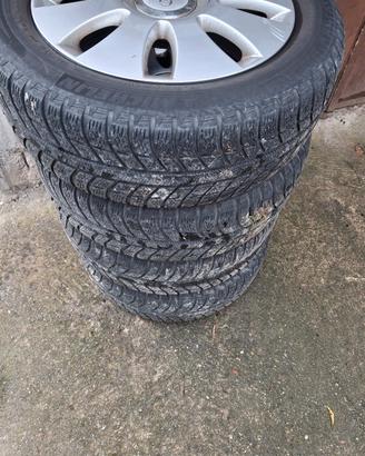cerchi con gomme invernali audi a3