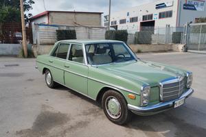 Mercedes -Benz 240 D