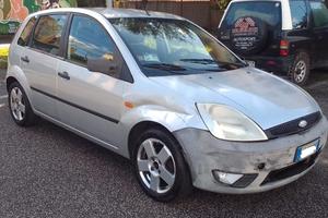 Fiesta1.4tdci 70cv-90.000km-Meccanica perfetta