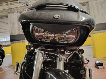 Harley Davidson Road Glide Ultra 107