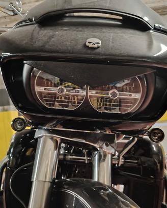 Harley Davidson Road Glide Ultra 107